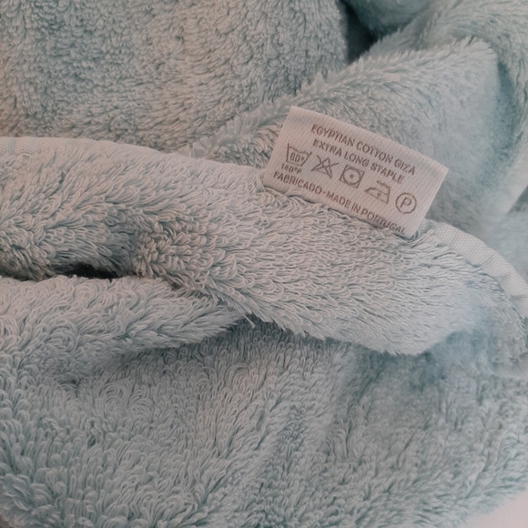 Abyss and Habidecor Super Line Bath Towel 28" x 54" Ice Blue - Picture 7 of 13